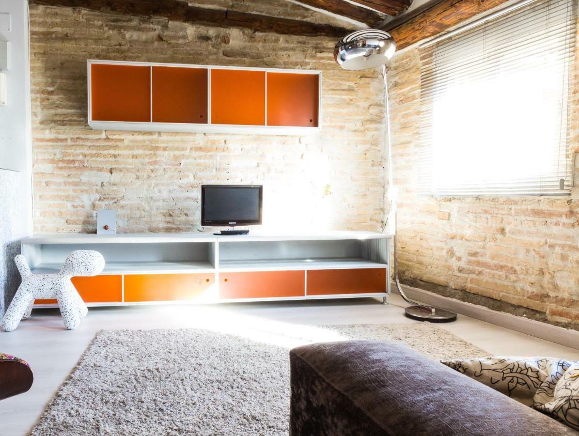 Fantastica Buhardilla Pz. Pilar Apartment Zaragoza Ngoại thất bức ảnh