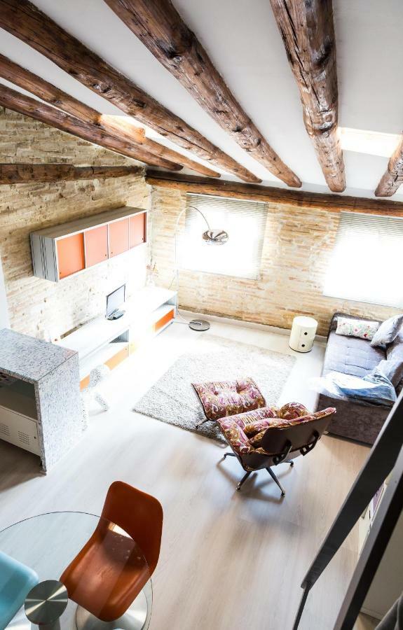 Fantastica Buhardilla Pz. Pilar Apartment Zaragoza Ngoại thất bức ảnh